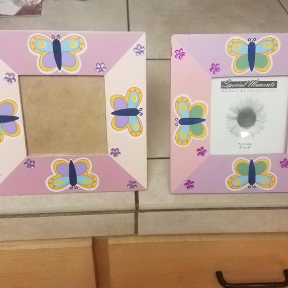 2 Butterfly Picture frames - Picture 1 of 3